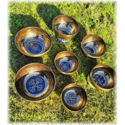 Sæt med 7 dekorerede skåle